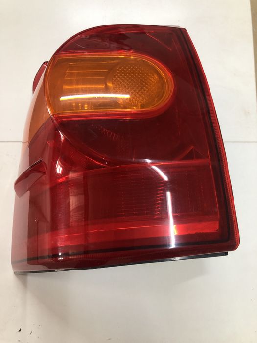 Фонарь тойота 200