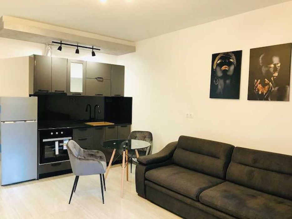 Едностаен апартамент в Остромила