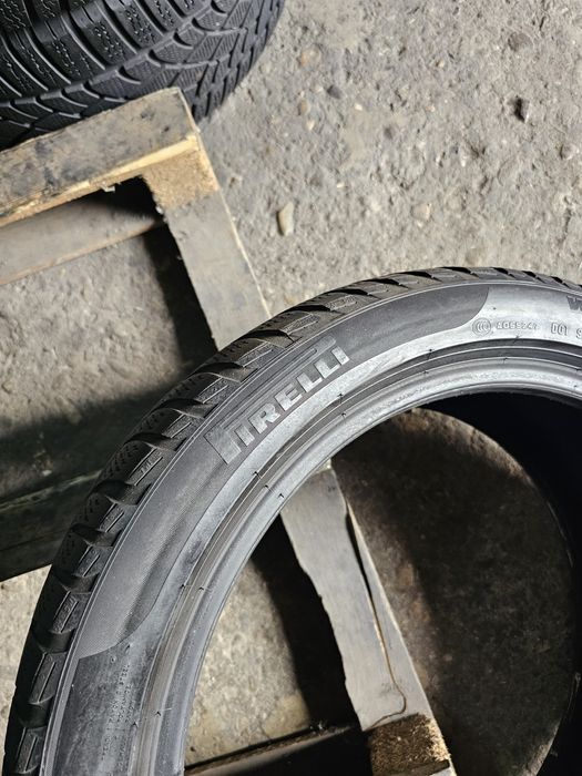 4 anvelope iarna 225 45 18 Pirelli Runflat 2021