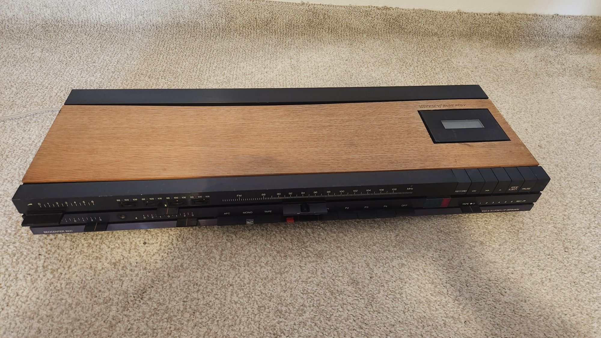 bang & olufsen beocenter 1600