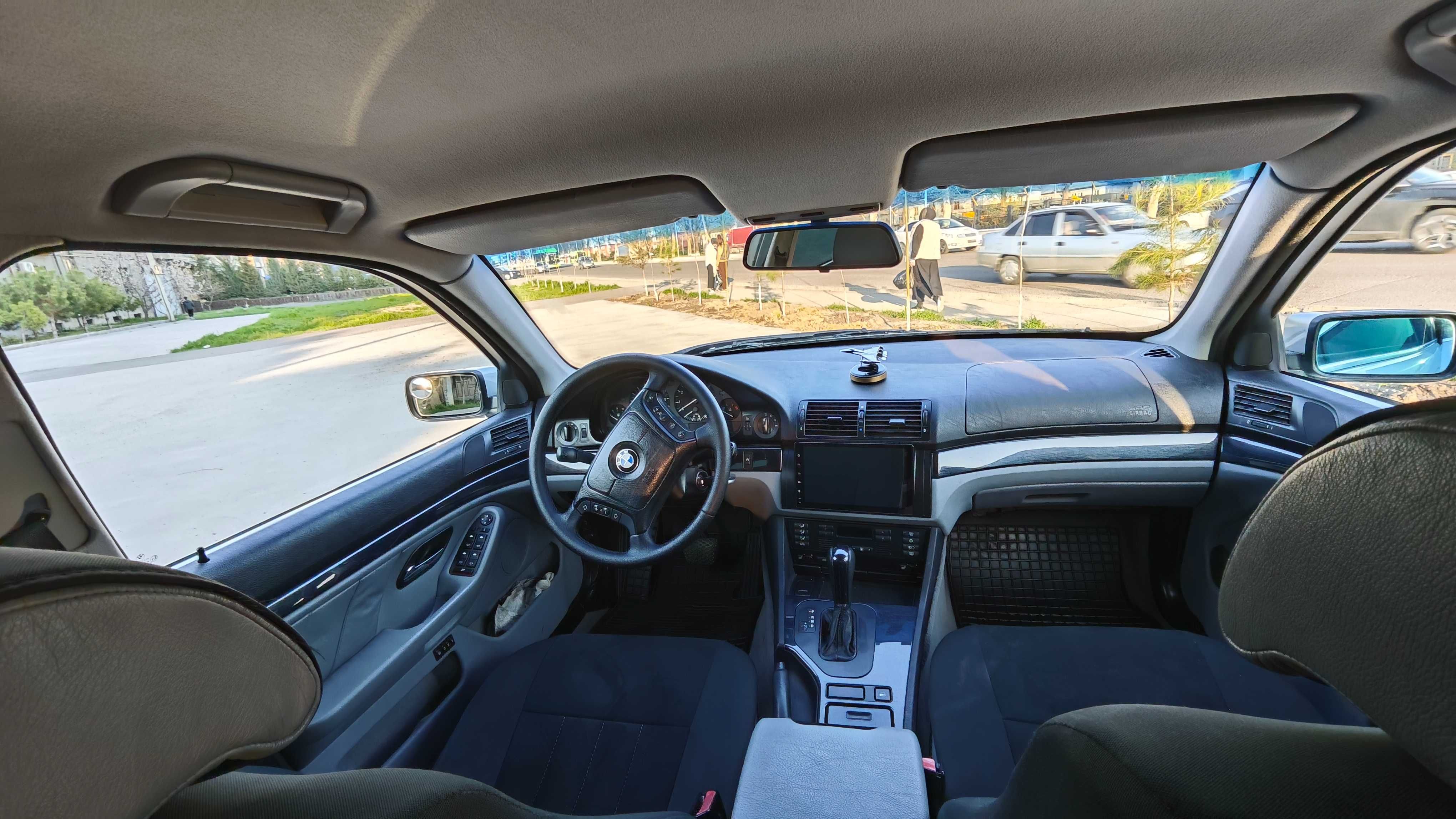 Продается BMW e39 520i в хорошем состоянии