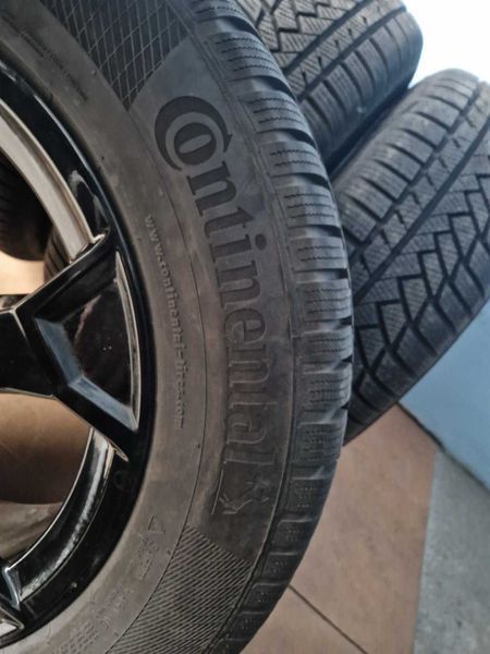 4 Continental R17 215/65
зимни гуми DOT1121
