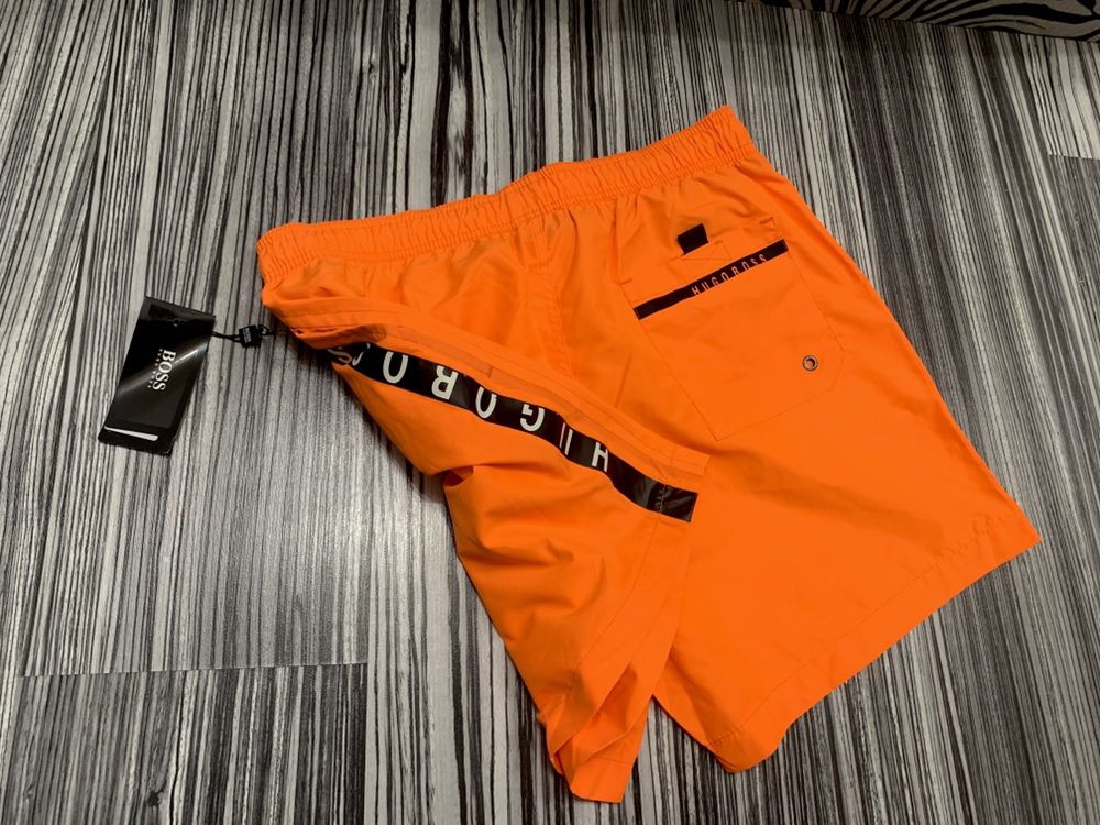 Sort de baie-Hugo Boss   —> Colecția noua-Poze reale 100% ATENTIE!!! P
