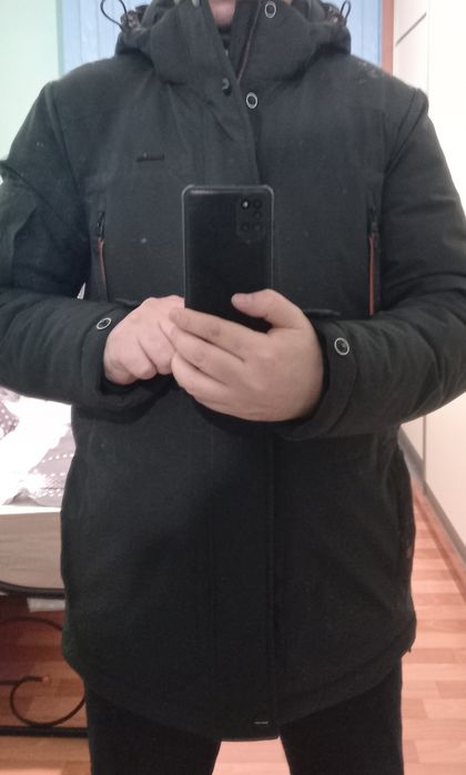 Продам пуховик мужской.