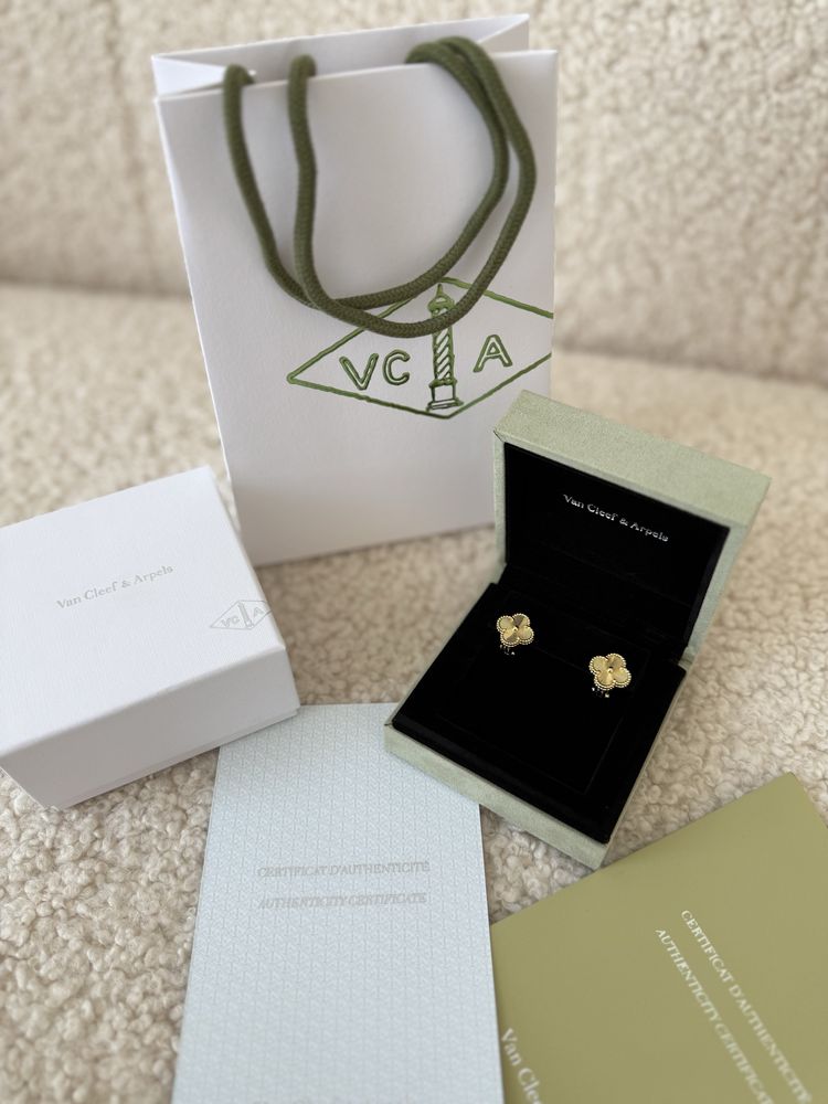 Van Cleef обеци Alhambra