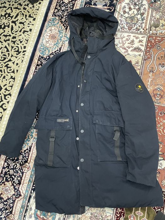 Продам черная куртка до колен удобная