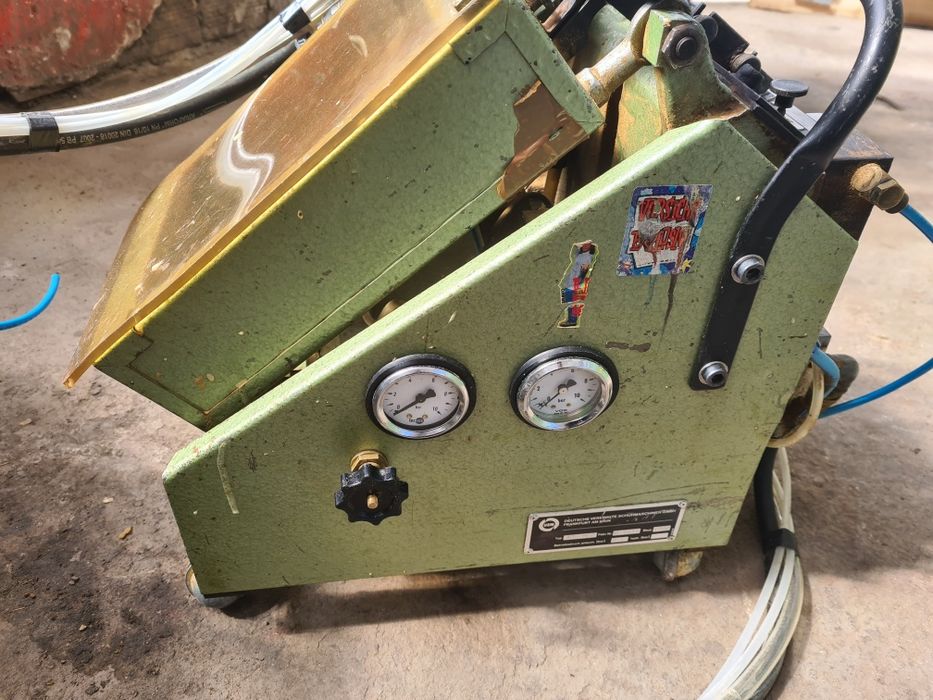 Преносима винтонавивна машина Powasert - Германия.