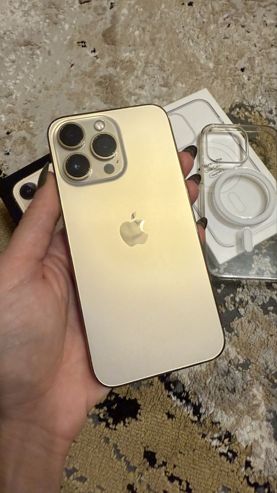 Vand Iphone 13 pro 256 gb Gold