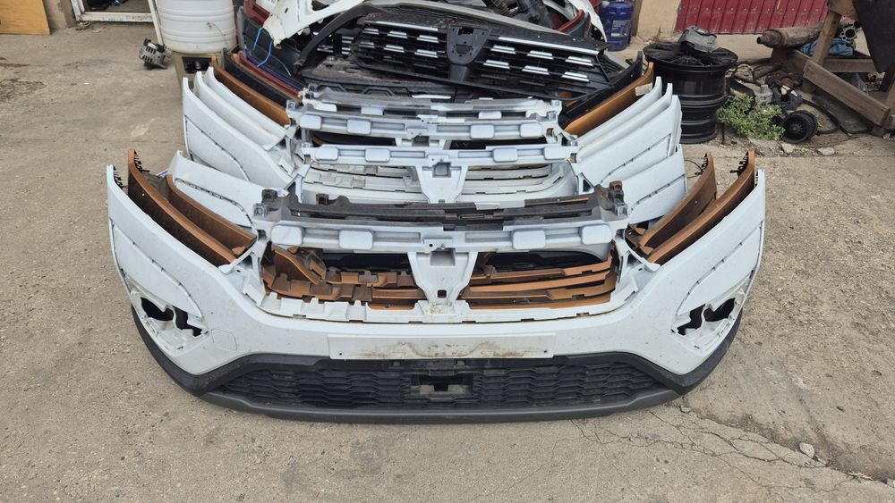 Bara fata dacia sandero stepway 2021 2024 piese faruri logan