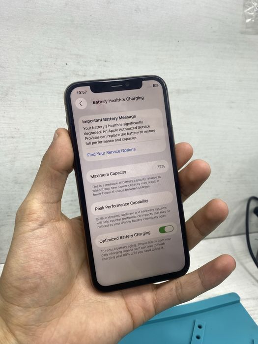 Iphone 11 pro sotiladi 64 gb