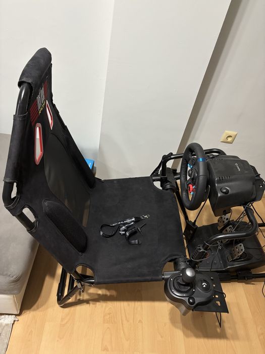 Logitech G29 Driving Force + Logitech shifter+ coackpit Next Level