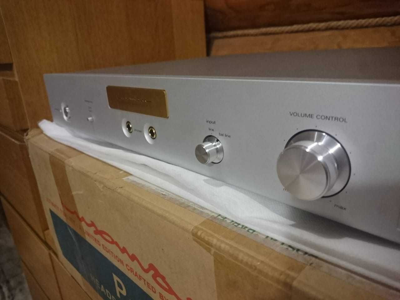 Luxman P-1u Усилитель для наушников