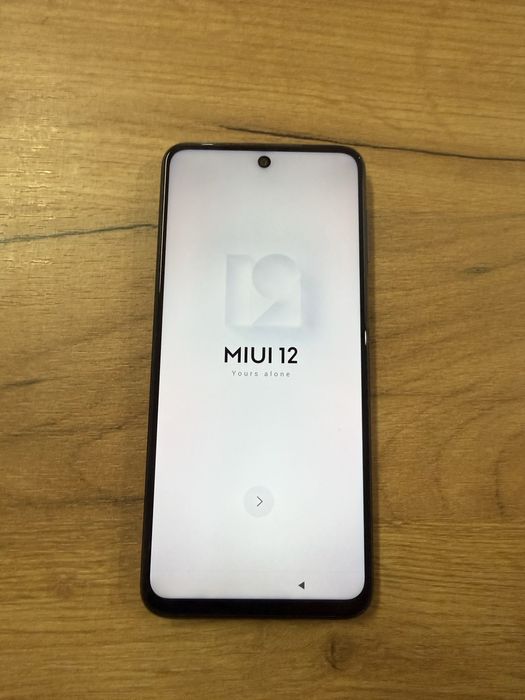 Redmi note 9s в хорошем состоянии