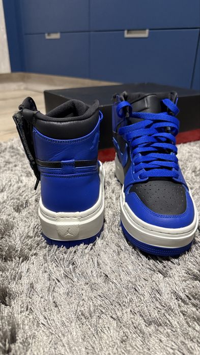 Jordan 1 elevate