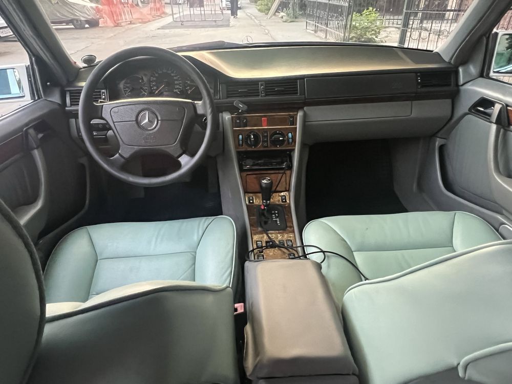 Продается Мерседес w124