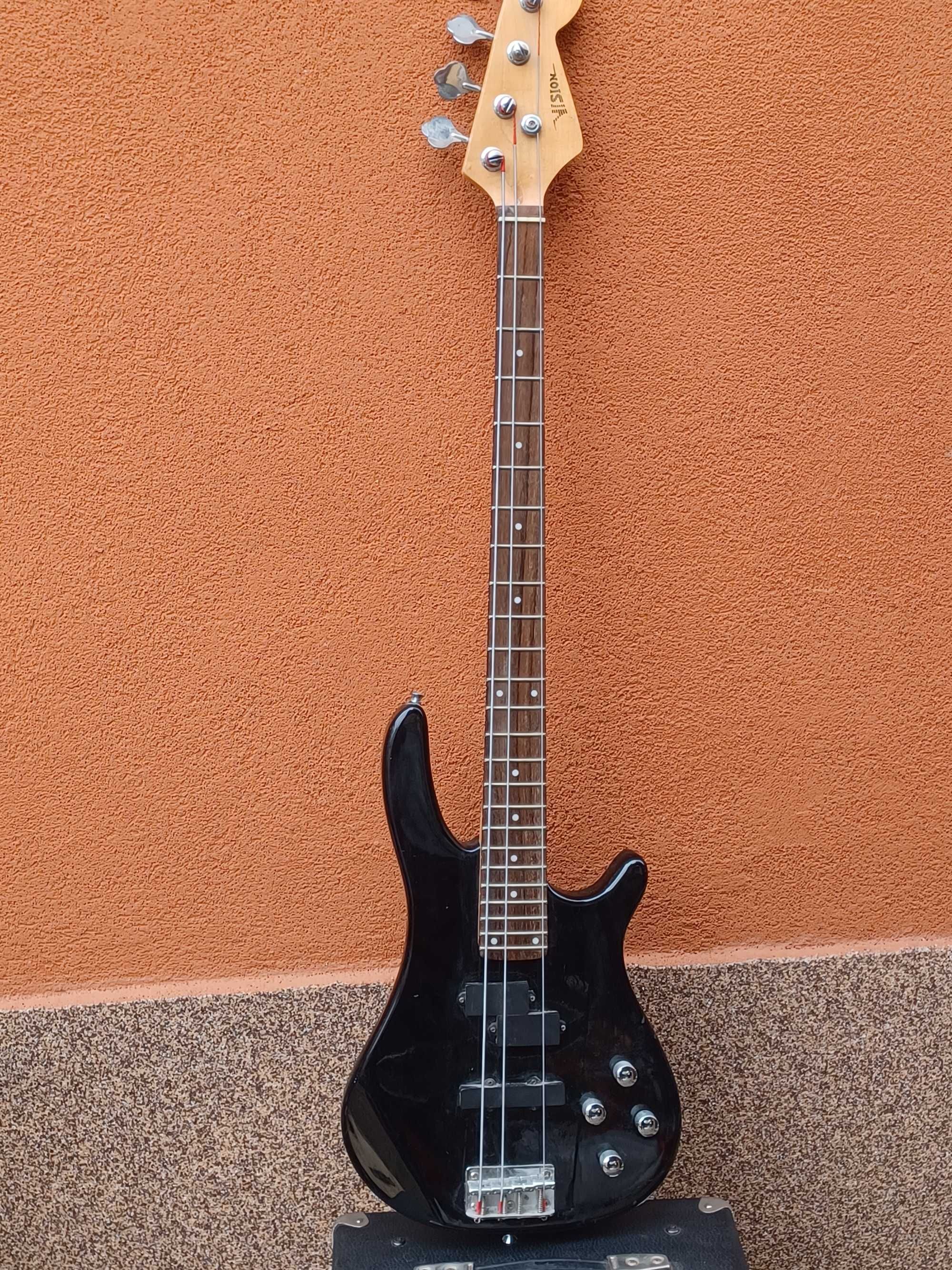 Бас китара Vision и усилвател Fender