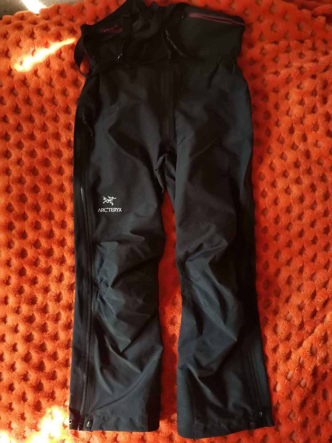 ARCTERYX Theta SV Bib GoreTex Pro Shell
Премиум клас гащеризон