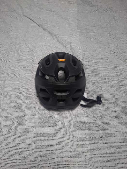 Нова rockrider каска