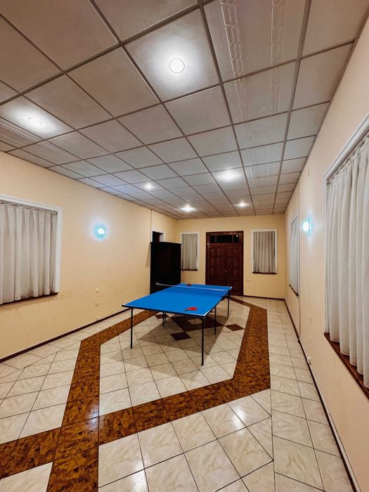 Большая дача в Кибрае - сауна, бассейн, бильярд, теннис, кухня, мангал