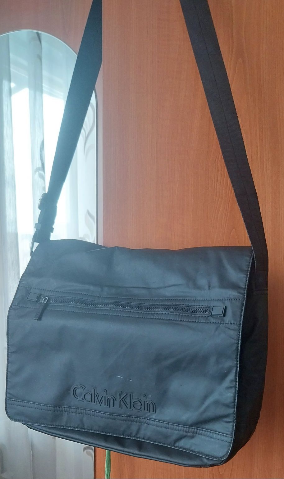 Geanta borseta calvin klein stare bună 200lei