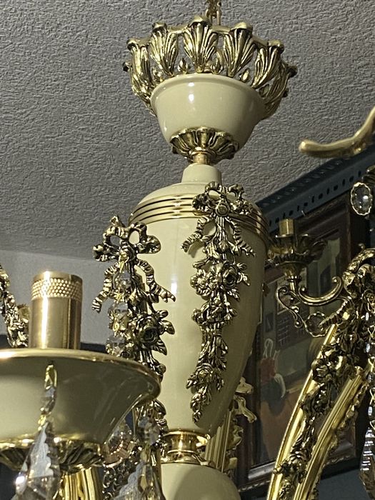 Candelabru/lustra/bronz masiv/cristal