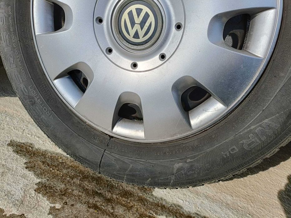 Jante de tabla R15 cu 4 cauciucuri de iarna, Skoda Octavia, Jetta