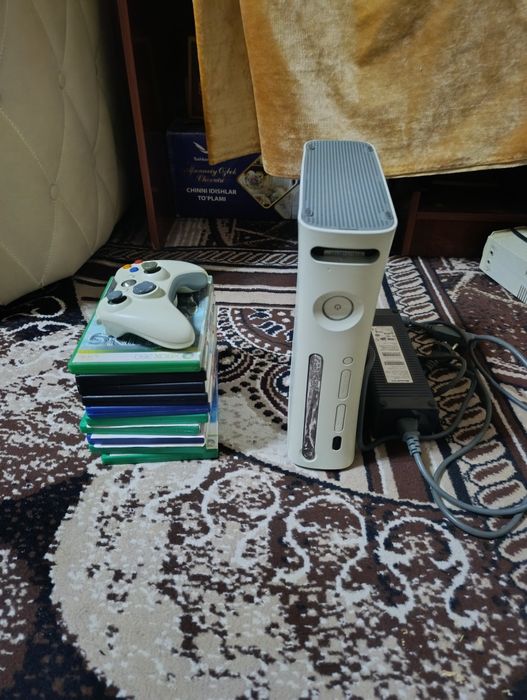 XBOX 360 sotiladi ishlashi zor