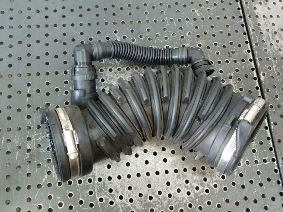 furtun tubulatura admisie  dsr 2.0 tdi audi a3 8y vw golf 8 skoda octavia 4 3q0129654p