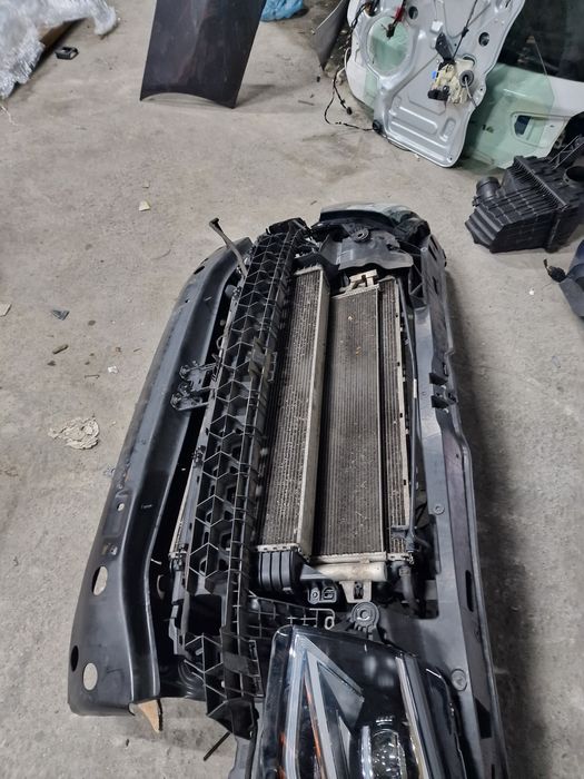 Fata completa vw t6 multivan caravelle transporter   piese dezmembrez