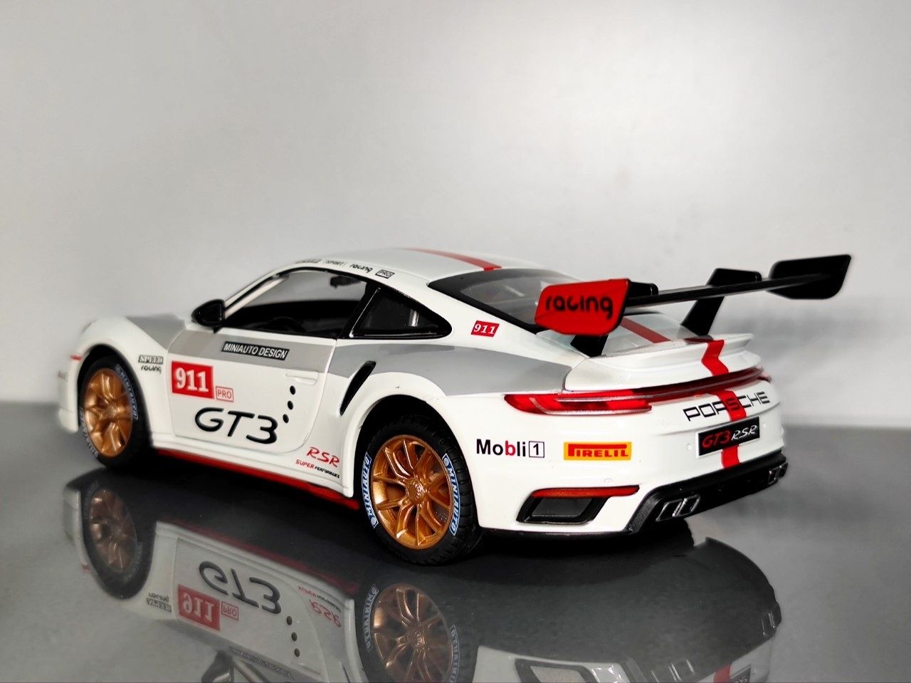 Porsche 911 GT3 RSR металлическая машинка масштабная модель - Доставка