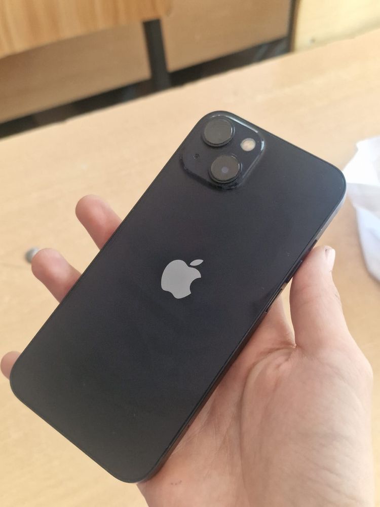 iPhone 13 6/128 87% акб