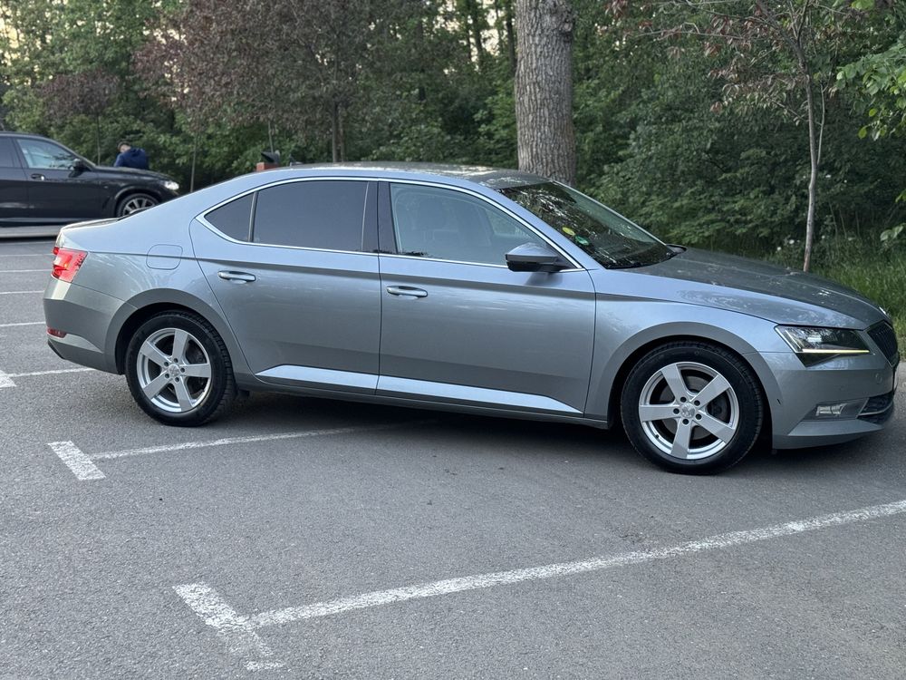 Skoda Superb 2.0 TDI 150 CP Automata Xenon Led Navi Canton