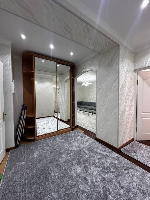 Продаётся квартира ул Нукус Госпиталний 3 комнатная