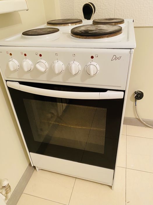 Продам электрическую плиту