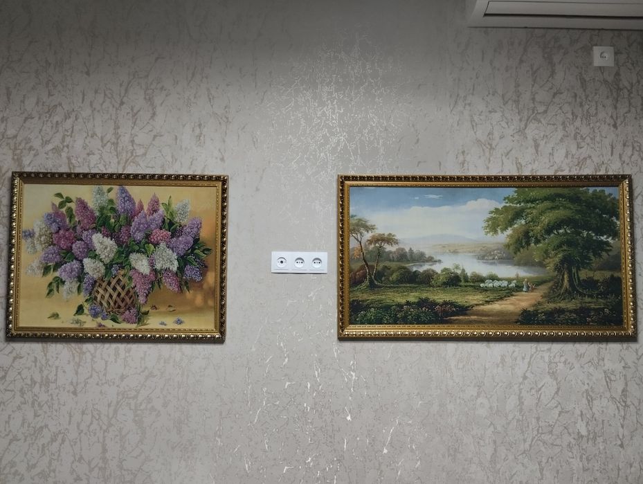 Картины на текстиле.