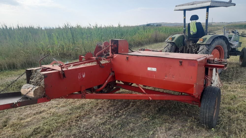 Balotieră international 422 1350€