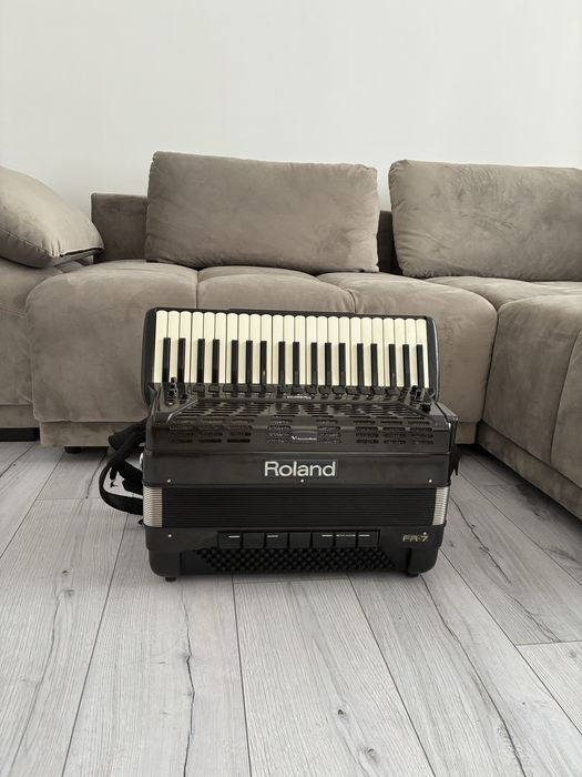 Acordeon Roland Fr7 V2