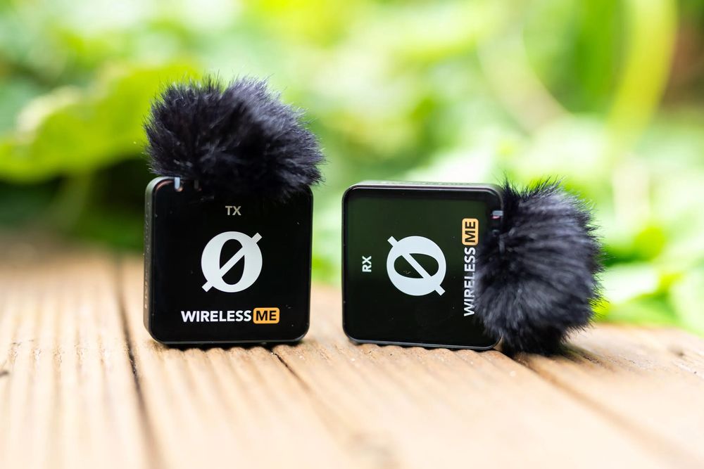 Rode Wireless Me с auto gain control, става за смартфон или фотоапарат