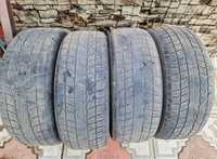 Продам комплект резины на 205/65R15