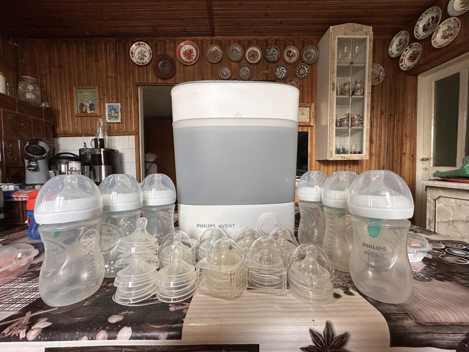 Sterilizator Philips Avent +biberoane si tetina