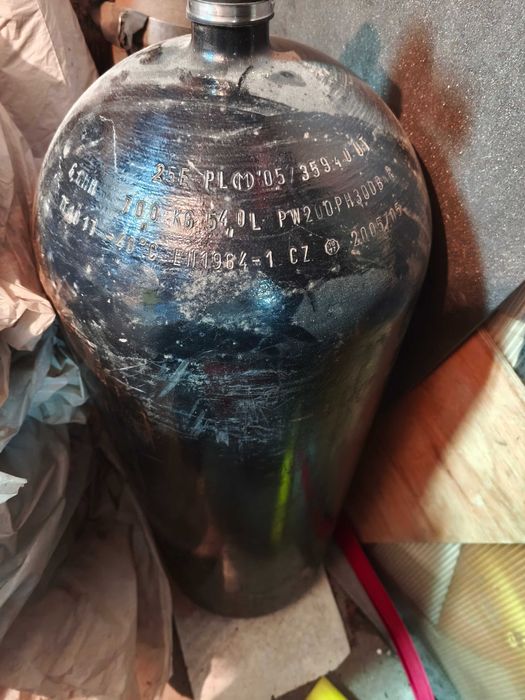 Метанови бутилка 54L