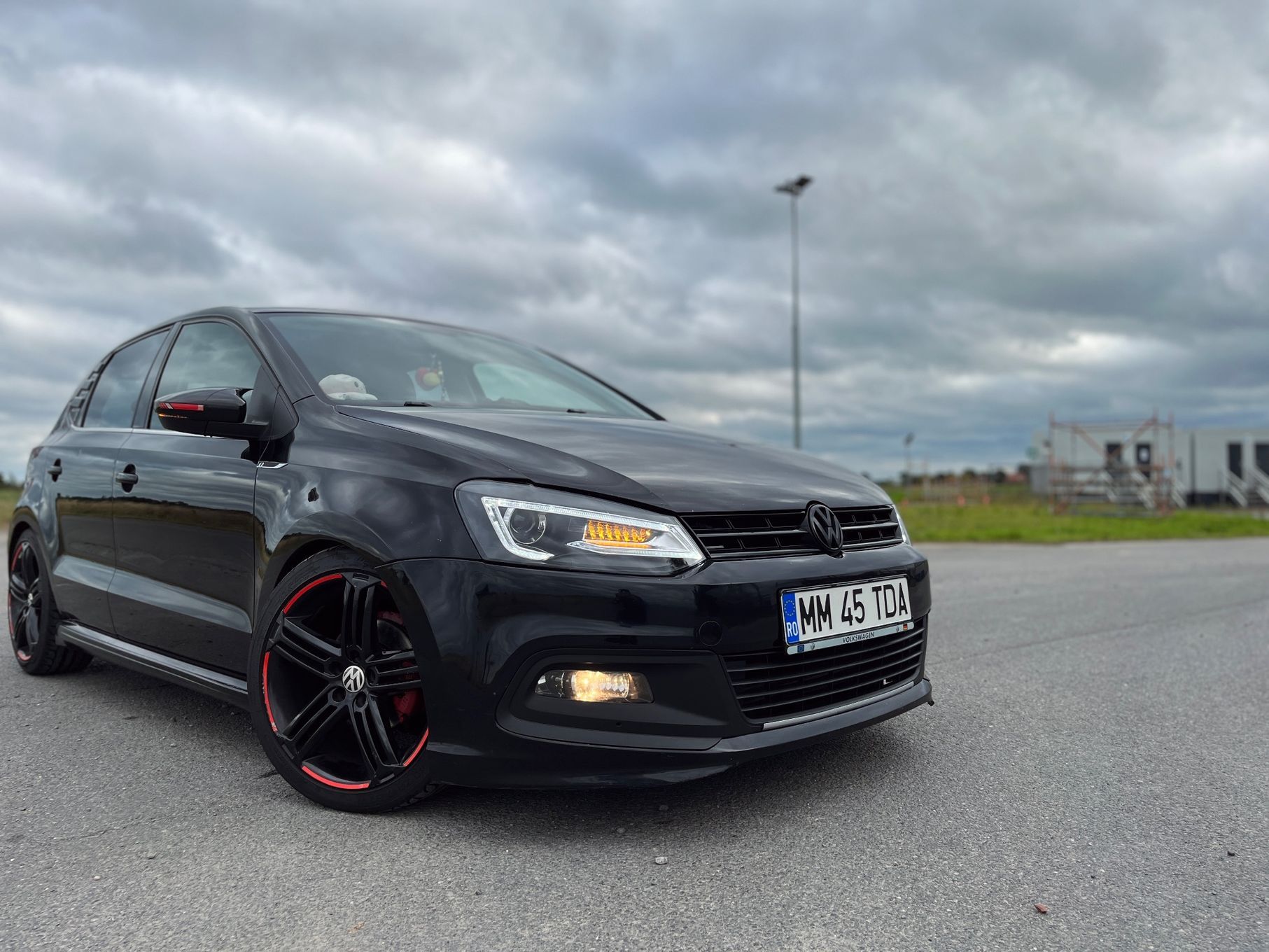 Volkswagen Polo VW Polo 1.6 TDI R-Line • LED/Xenon