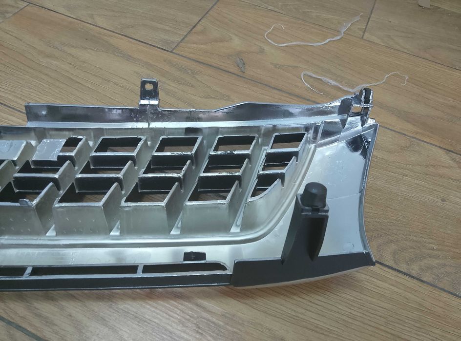 Grila bara masca între faruri  Mitsubishi l200 L 200 19999 2000 2001