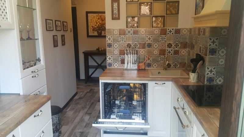 Дава се под наем Тристаен апартамент в София, Слатина - 111 кв.м за 153000 € - Снимка #1