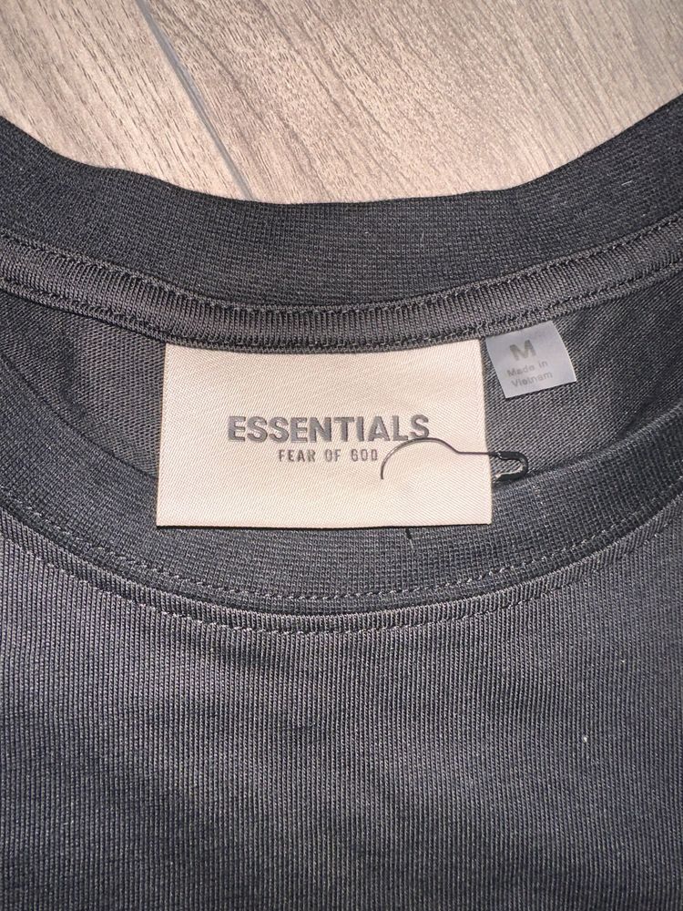 Tricou Essentials