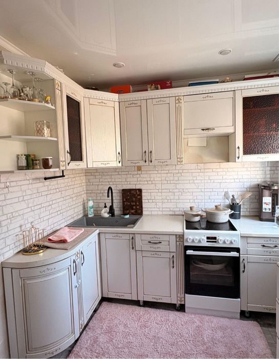 Продам кухонный гарнитур хорошем состоянии