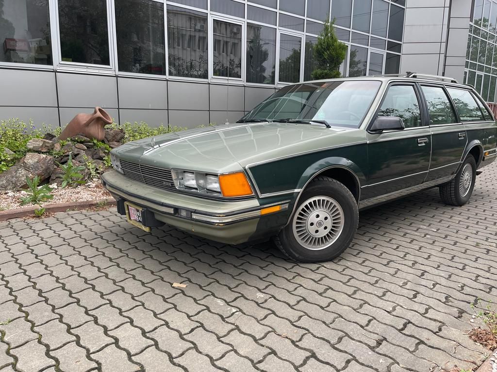 Vând Buick Century