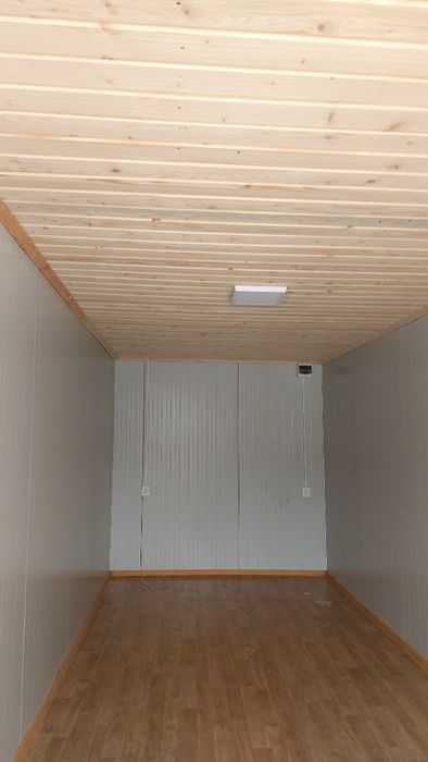 Vand container modular tip magazin cu reflaj