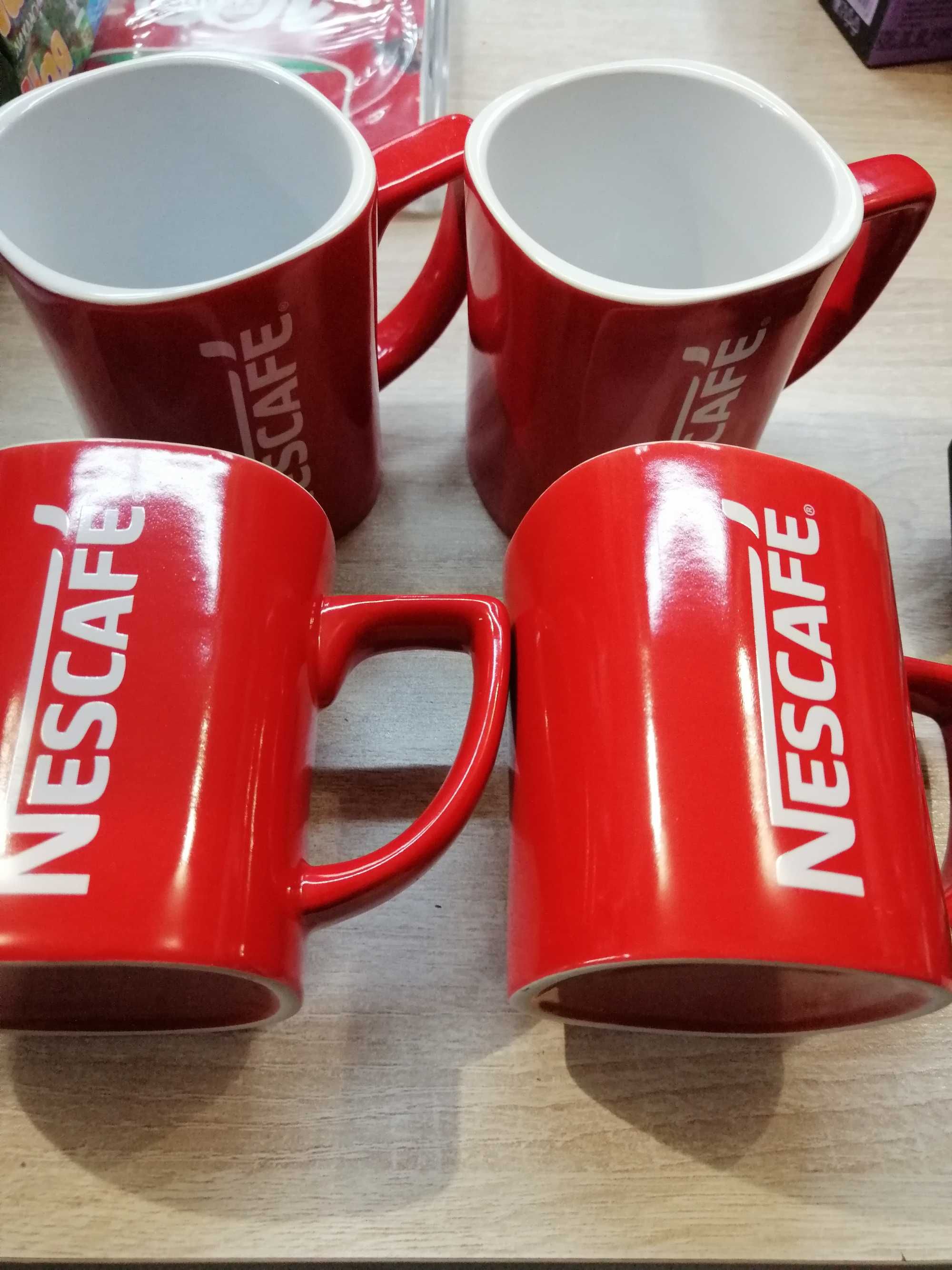 Чаши на Nescafe нови