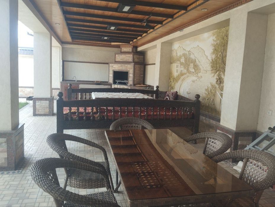 Oq toshda joylashgan qishki sharoitdagi  Oilaviy va ulfatla uchun